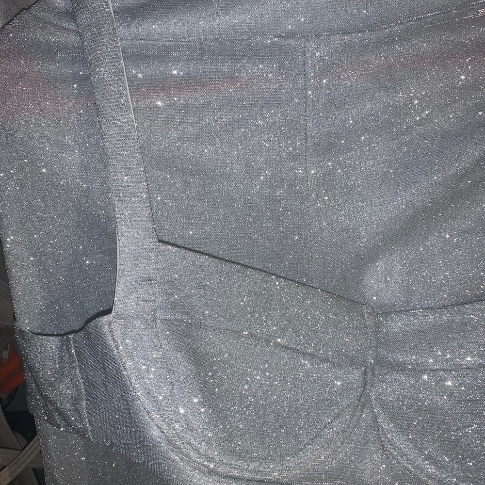Two piece set - Picture 3 of 4